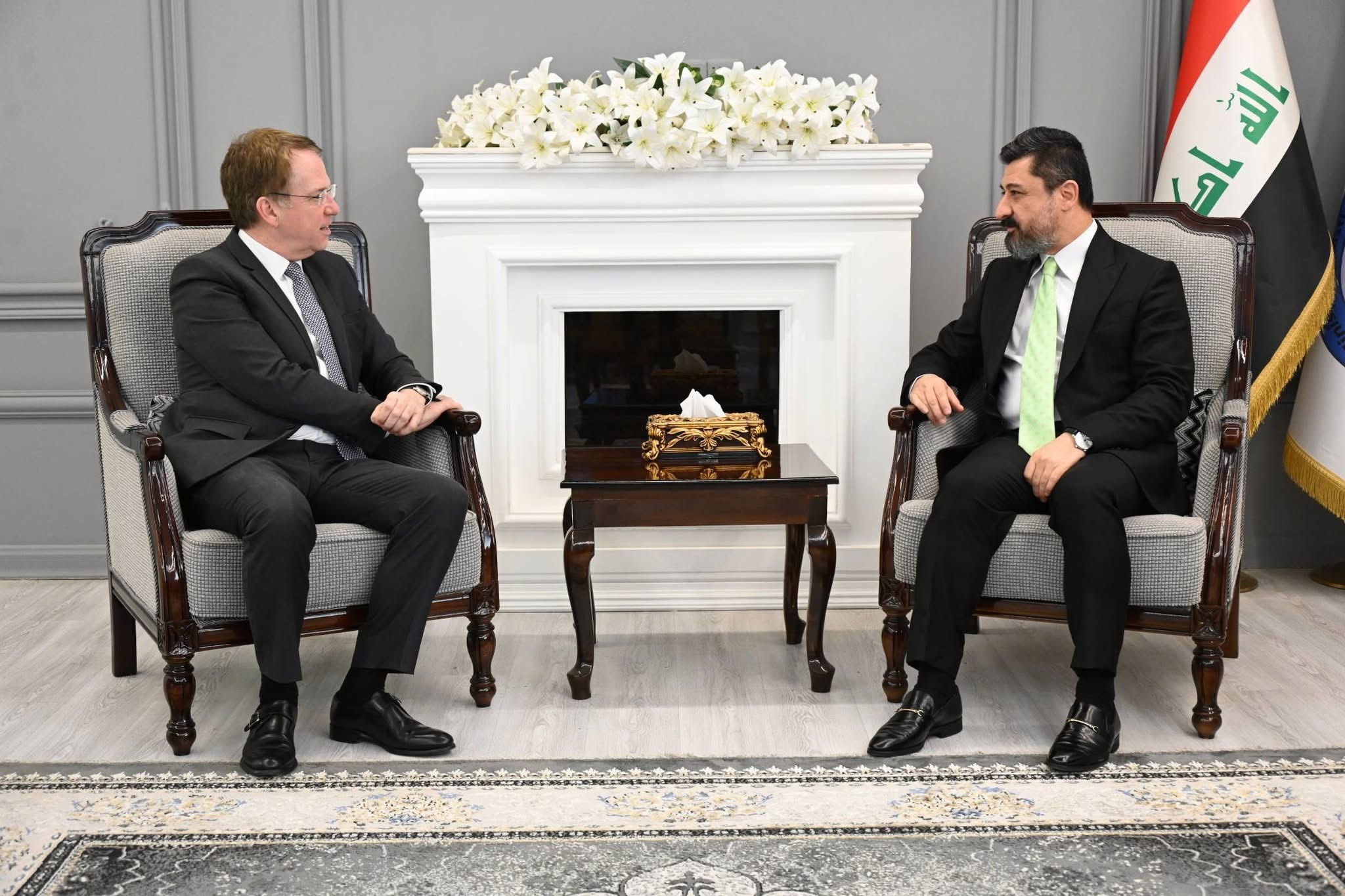 وزير العدل يستقبل السفير الفرنسي في بغداد ويبحث اوضاع النزلاء الفرنسيين في السجون الاصلاحية