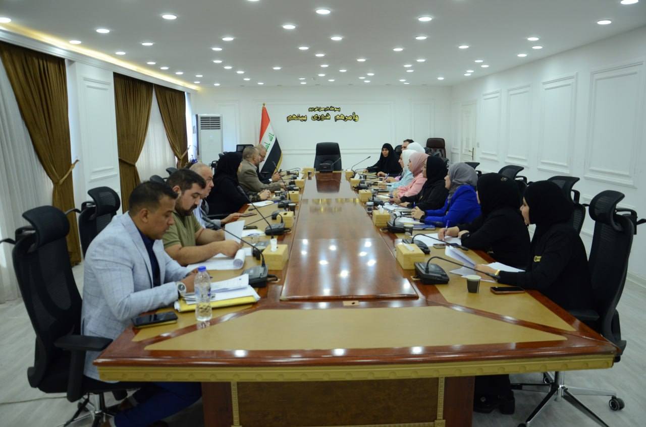 قسم الجودة الشاملة يعقد اجتماعا مع فريق الإسناد الوطني آليات التدقيق وتطوير الأداء المؤسسي
