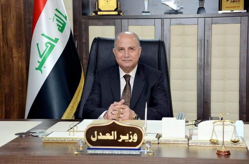 وزير العدل يوافق على تثبيت جميع موظفي العقود والمفصولين في دائرتي الاصلاح العراقية واصلاح الاحداث
