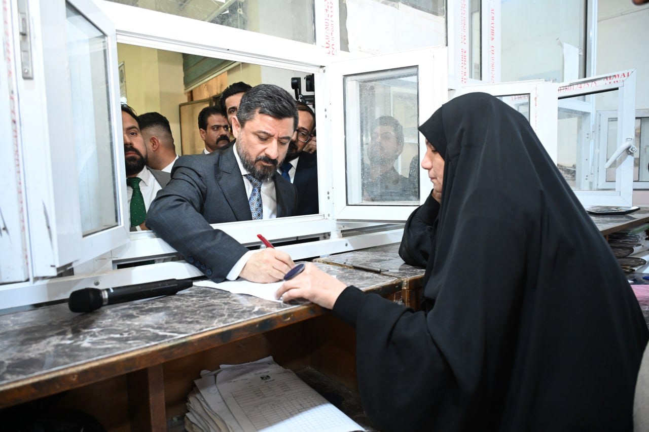 بالفيديو ..وزير العدل د. خالد شواني يتفقد مديرية التسجيل العقاري في السماوة