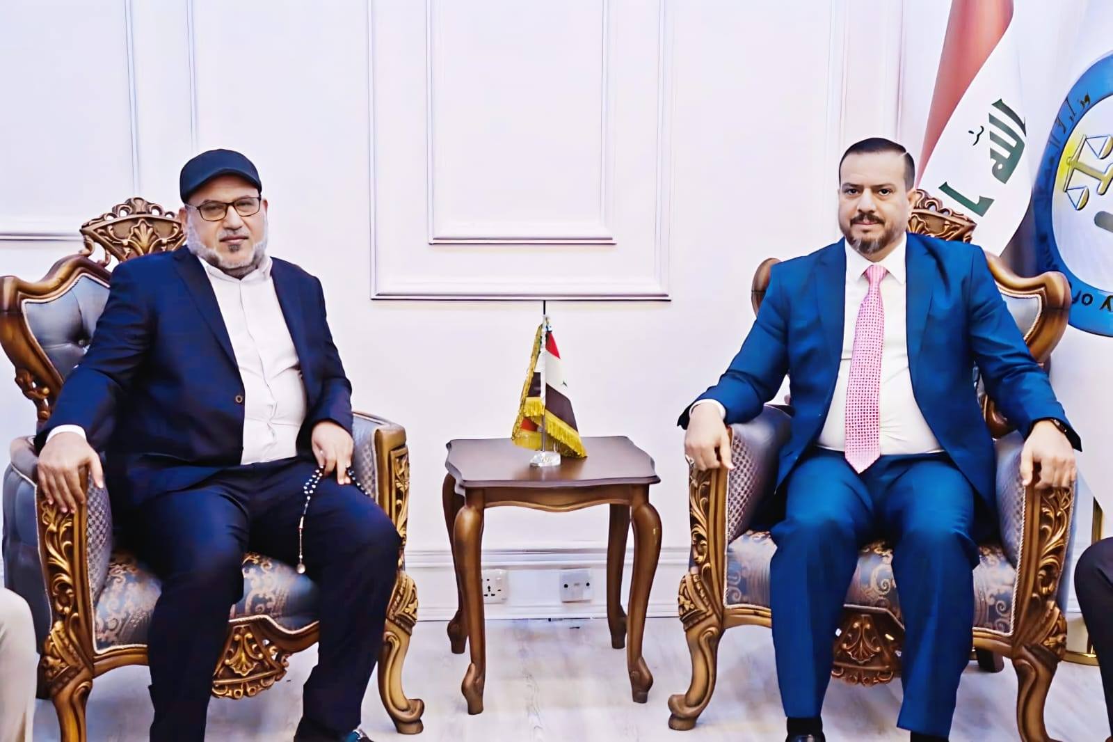 مدير عام دائرة العلاقات العدلية يبحث مع هيئة الحشد الشعبي التعاون في مجال حقوق الإنسان