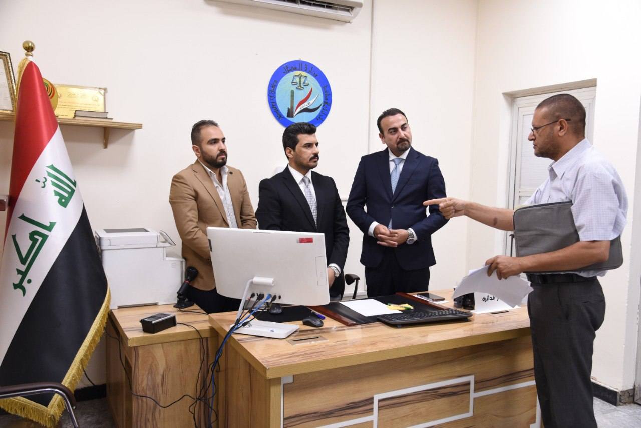 مدير عام دائرة الكتاب العدول يتفقد دائرة كاتب عدل الشعب ويؤكد أهمية تطوير الخدمات وتعزيز التحول الرقمي
