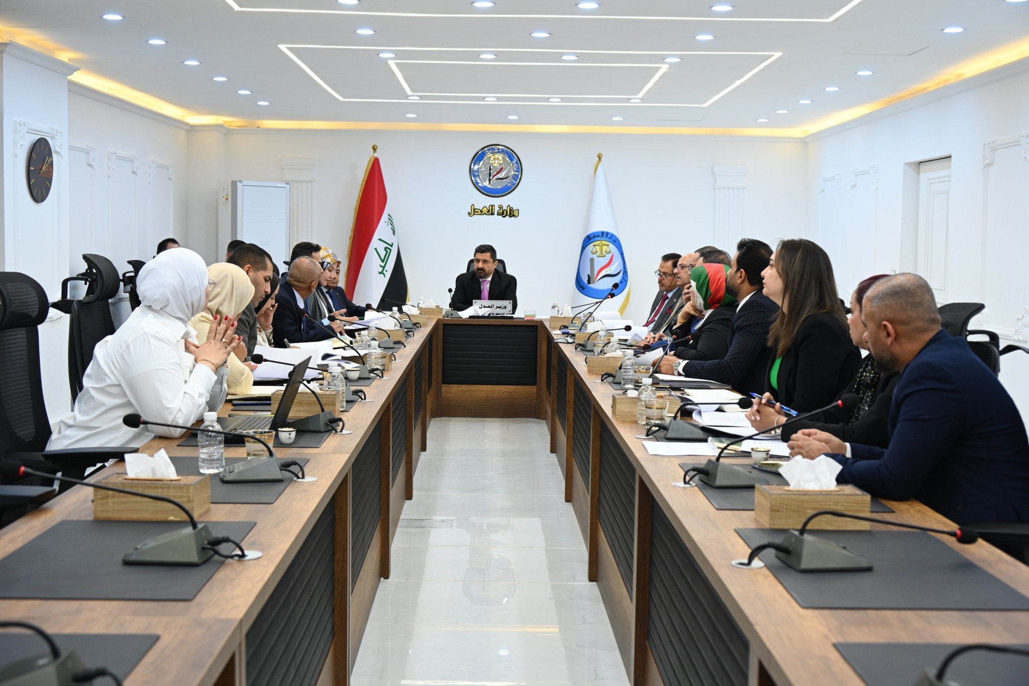 خلال ترؤسه اللجنة الوطنية لكتابة التقارير الدولية.. وزير العدل يصادق على توصيات اللجنة الخاصة بالتقرير الرابع للاستعراض الدوري الشامل لسنة 2025