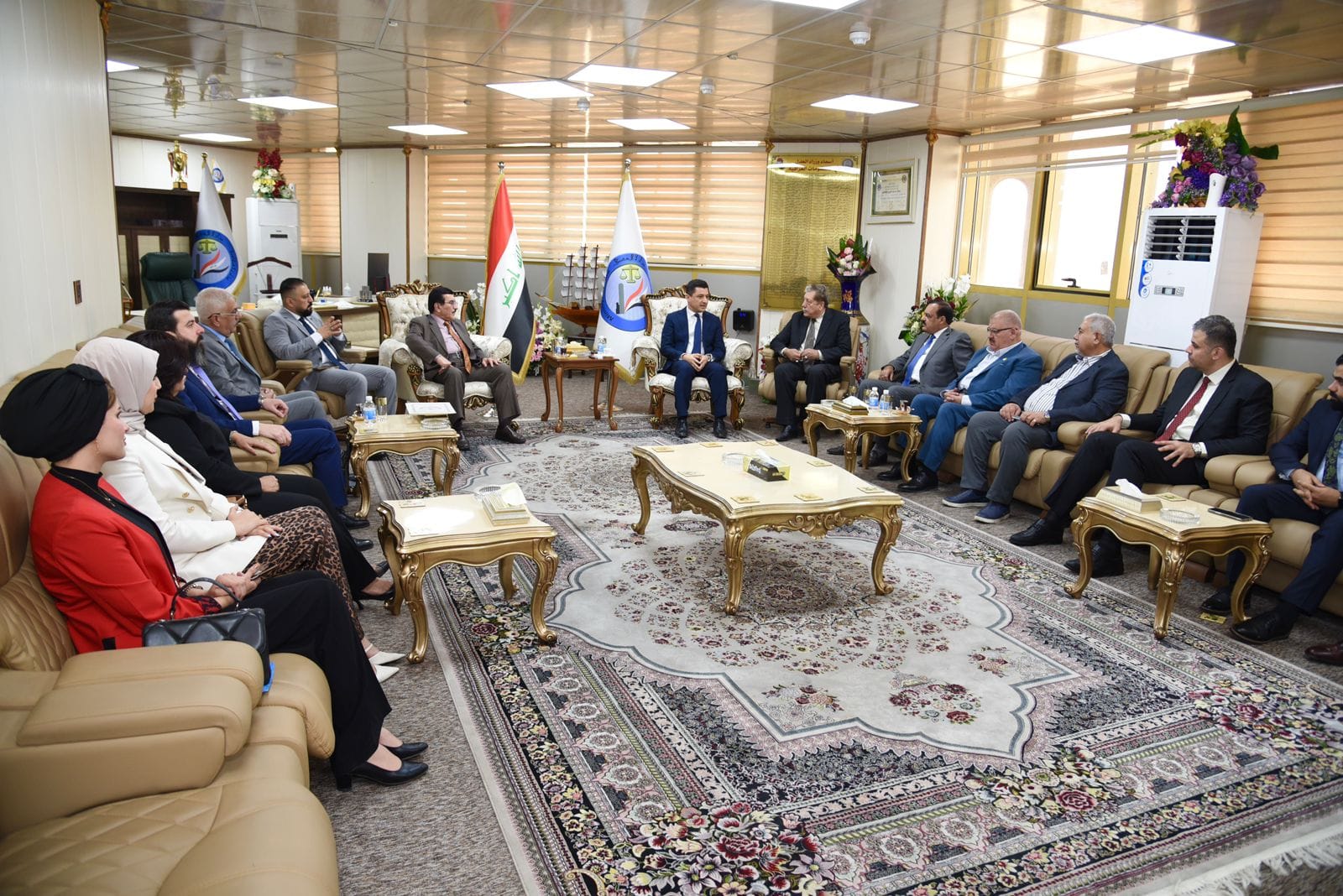 وزير العدل يستقبل أعضاء اللجنة القانونية في مجلس النواب العراقي