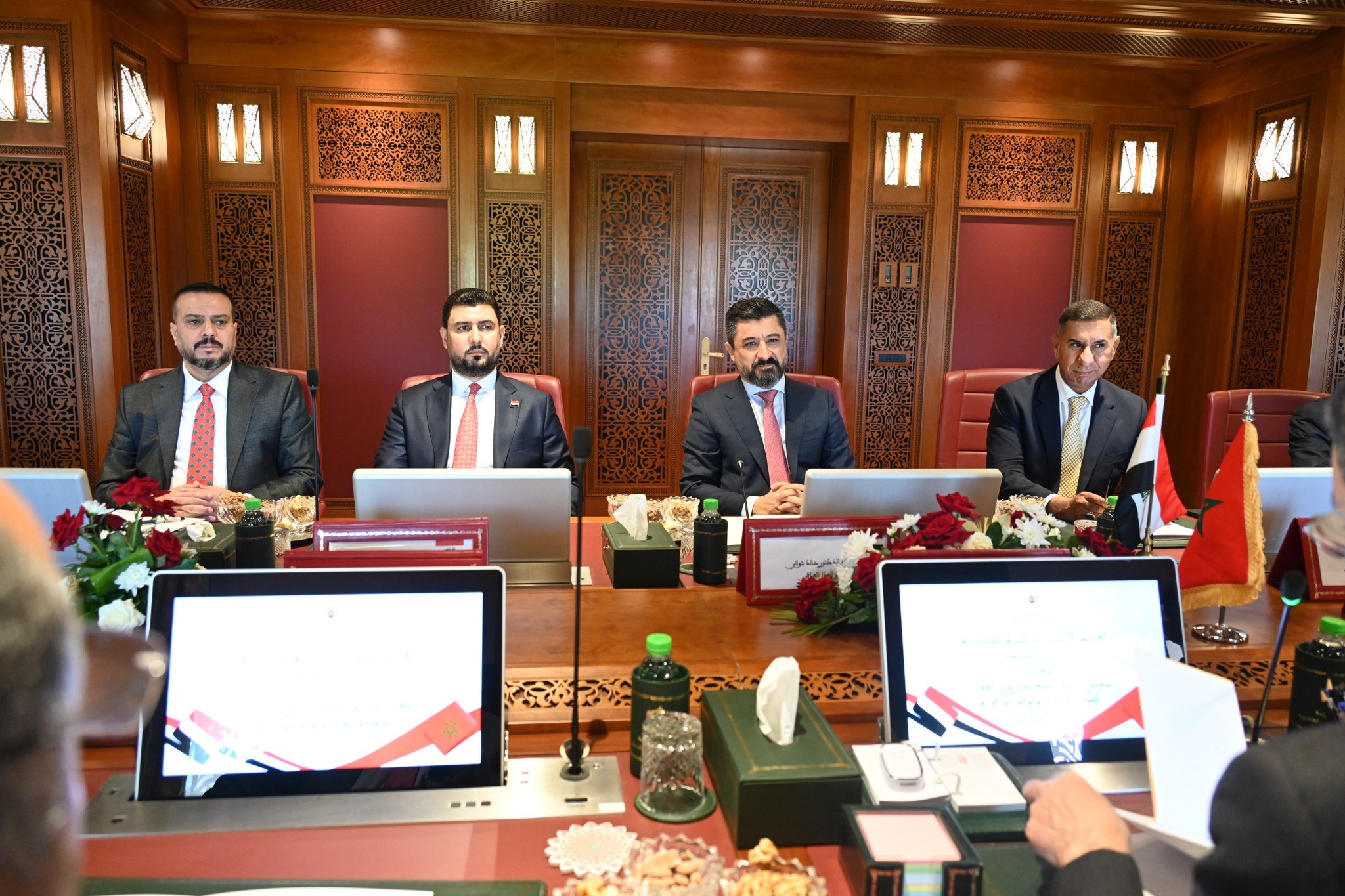 وزير العدل يلتقي الرئيس المنتدب للسلطة القضائية المغربية ويبحثان تعزيز التعاون المشترك في المجالات القانونية