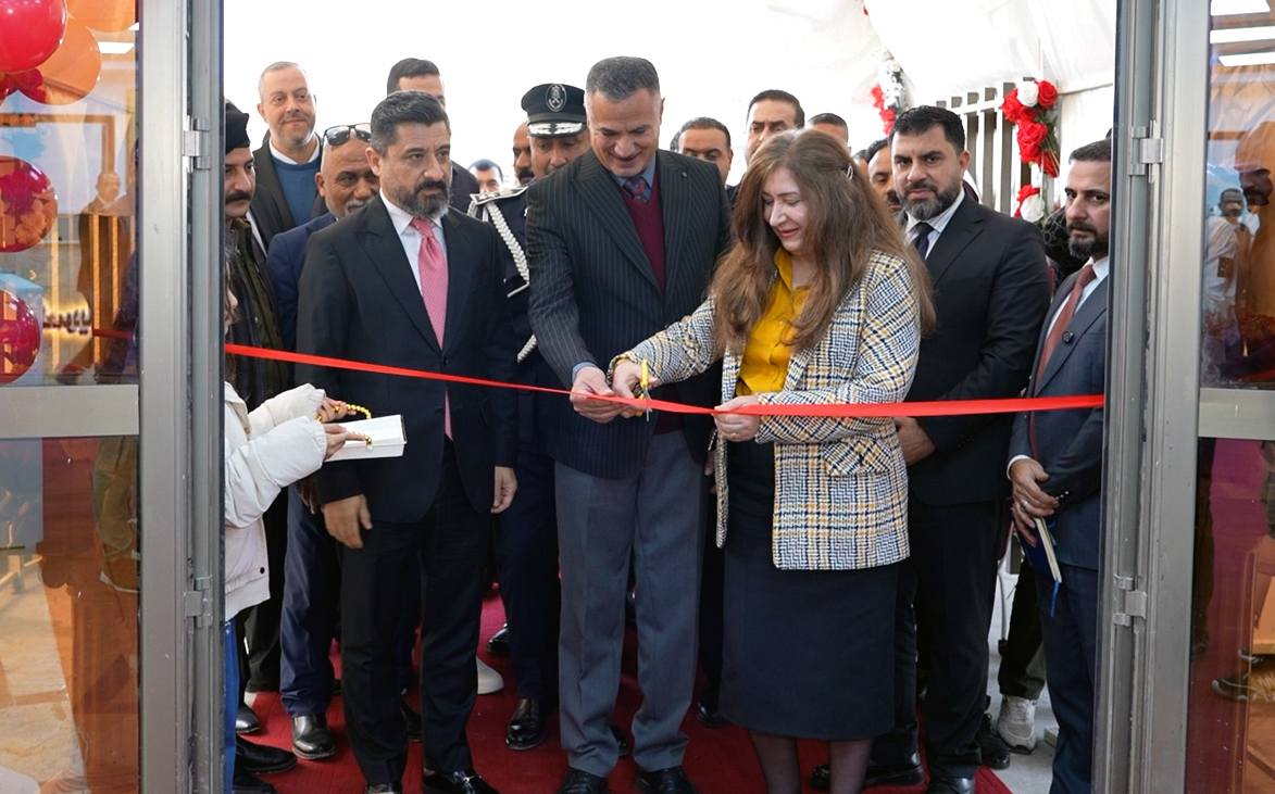 في خطوات متقدمة لتطوير البُنى التحتية للدوائر العدلية… وزير العدل يفتتح المجمع العدلي للدوائر العدلية في قضاء المحمودية والذي يعمل وفق نظام إلكتروني حديث