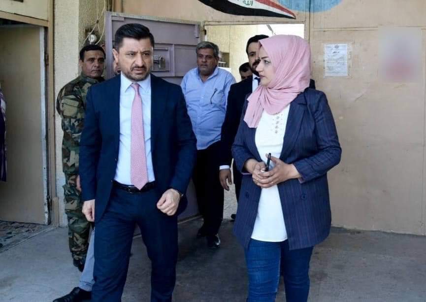 خلال زيارته المفاجئة الى سجن النساء المركزي في بغداد …