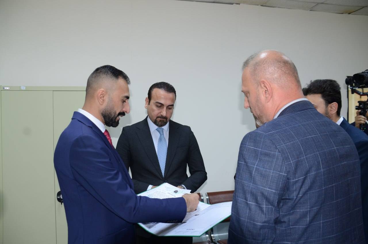 لتسهيل انجاز المعاملات ومواكبة التحول الرقمي ... وزارة العدل تطلق خدمة الحجز الإلكتروني للوكالات في دائرة كاتب عدل كرادة مريم