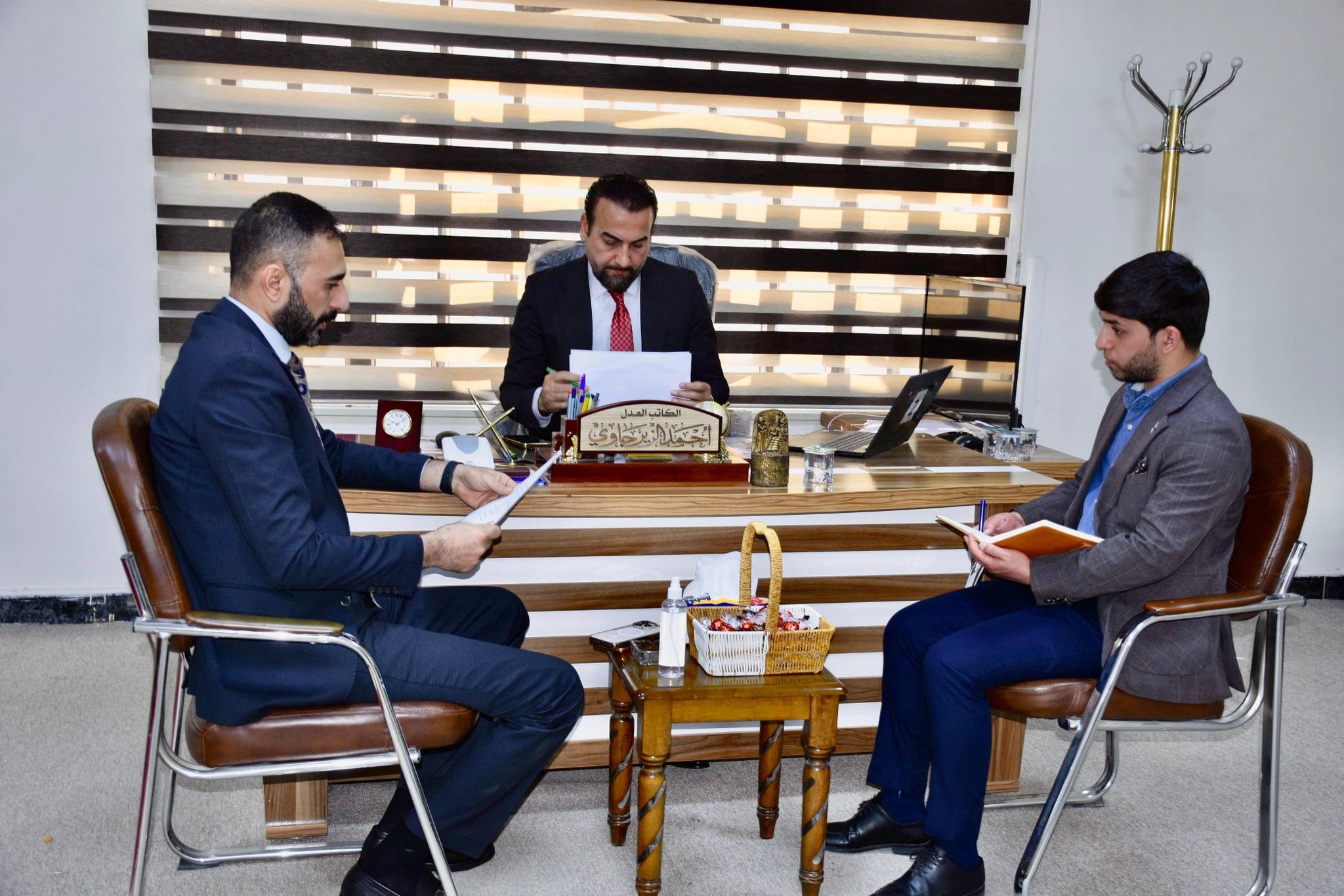 مدير عام دائرة الكتاب العدول يجري زيارة تفقدية لمتابعة سير العمل والخدمات العدلية