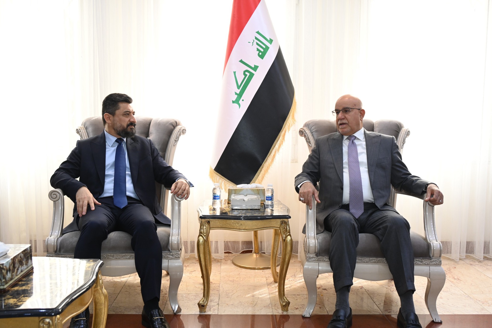 وزيرا العدل والصحة يبحثان تطوير الخدمات الصحية في المؤسسات الإصلاحية ووضع اليات تحويل المركز الصحي في سجن الناصرية الى مستشفى بسعة ٥٠ سرير