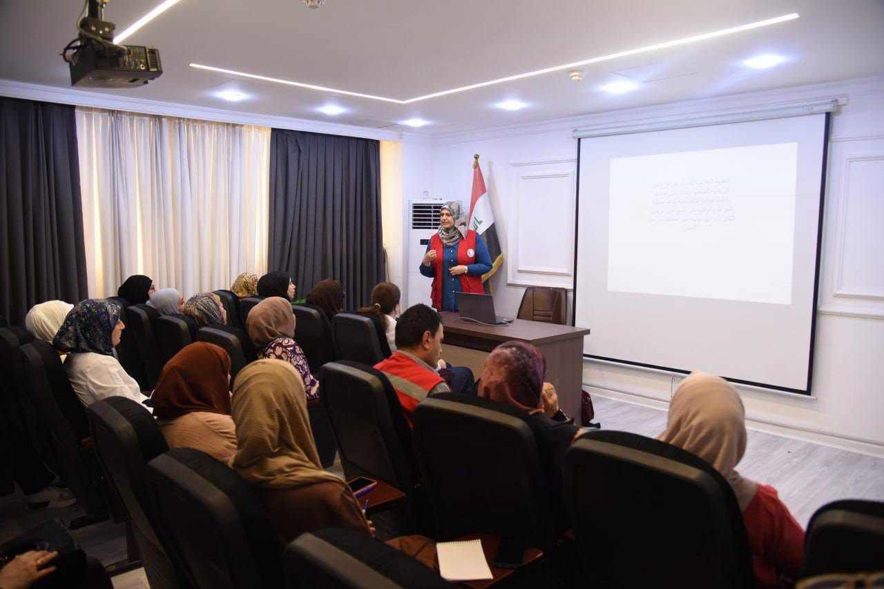 قسم شؤون المرأة يقيم ورشة توعوية حول التغذية العلاجية وتأثيرها على صحة المرأة