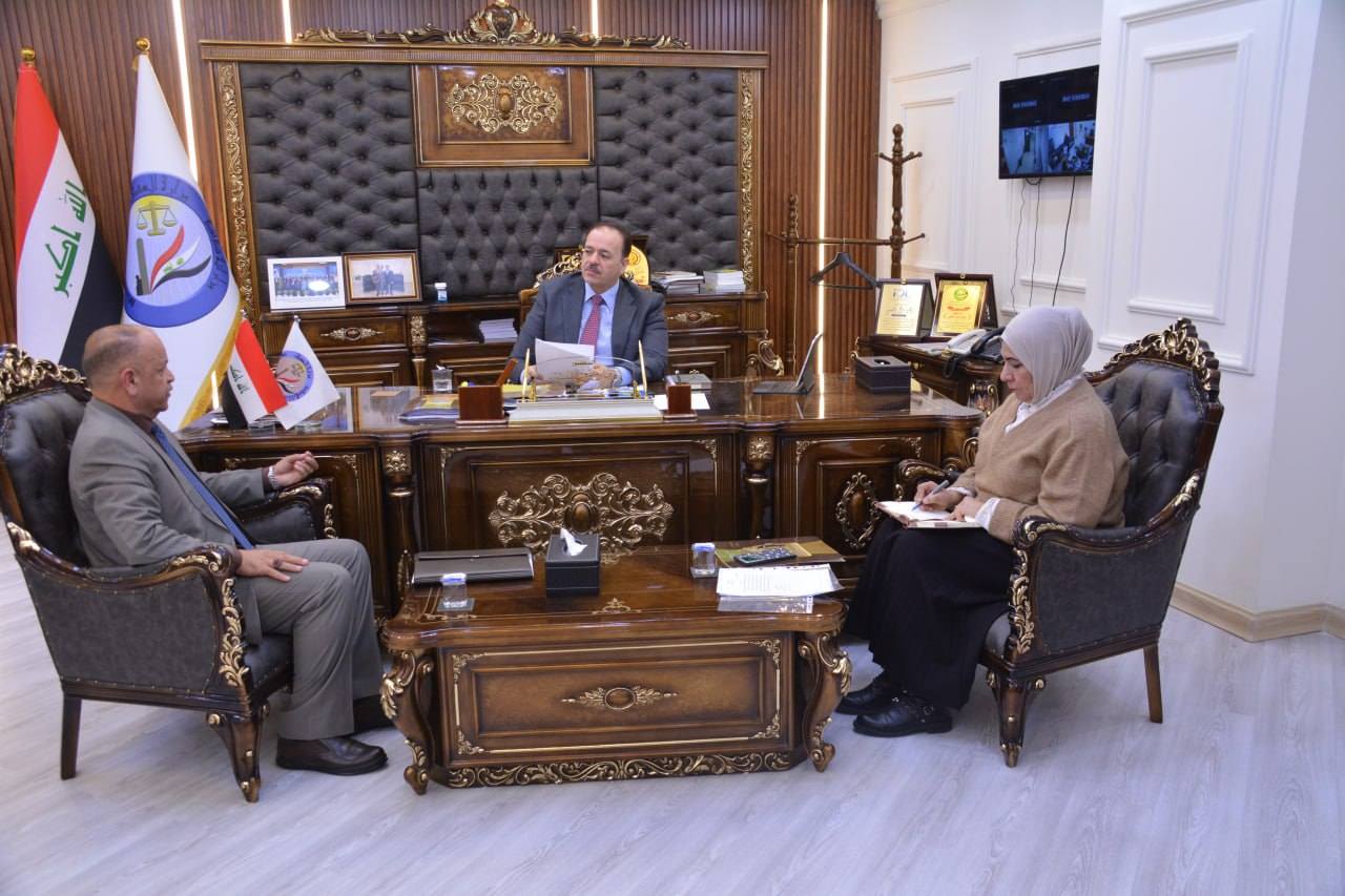 وكيل وزارة العدل للشؤون الإدارية والمالية يستقبل عدداً من المواطنين