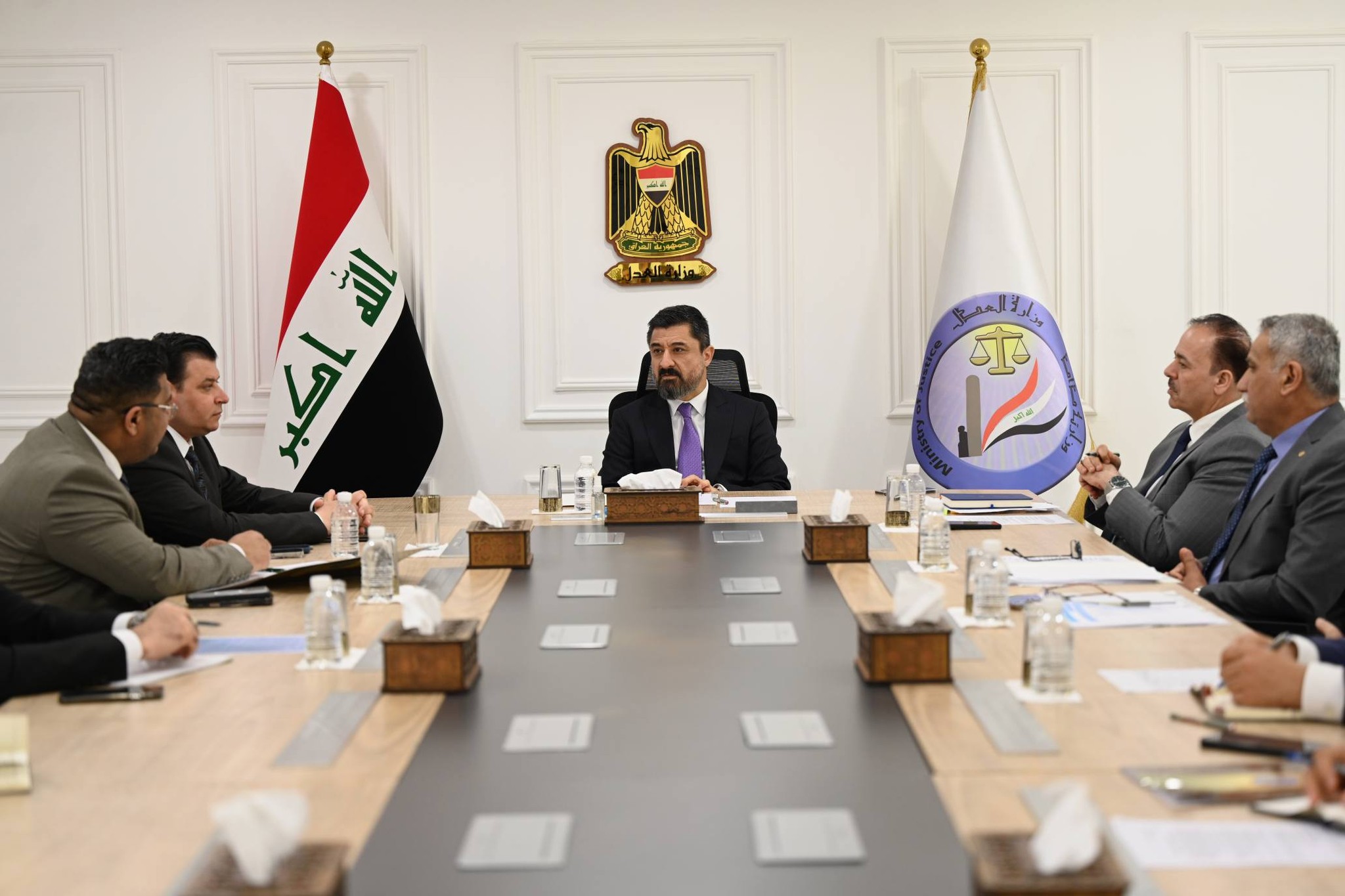 بعد إدخال نظام الأتمتة في عمل الدوائر العدلية.. وزير العدل يوجّه بتشكيل لجنة لإعداد تشريعات قانونية جديدة تنسجم مع متطلبات التحول الرقمي
