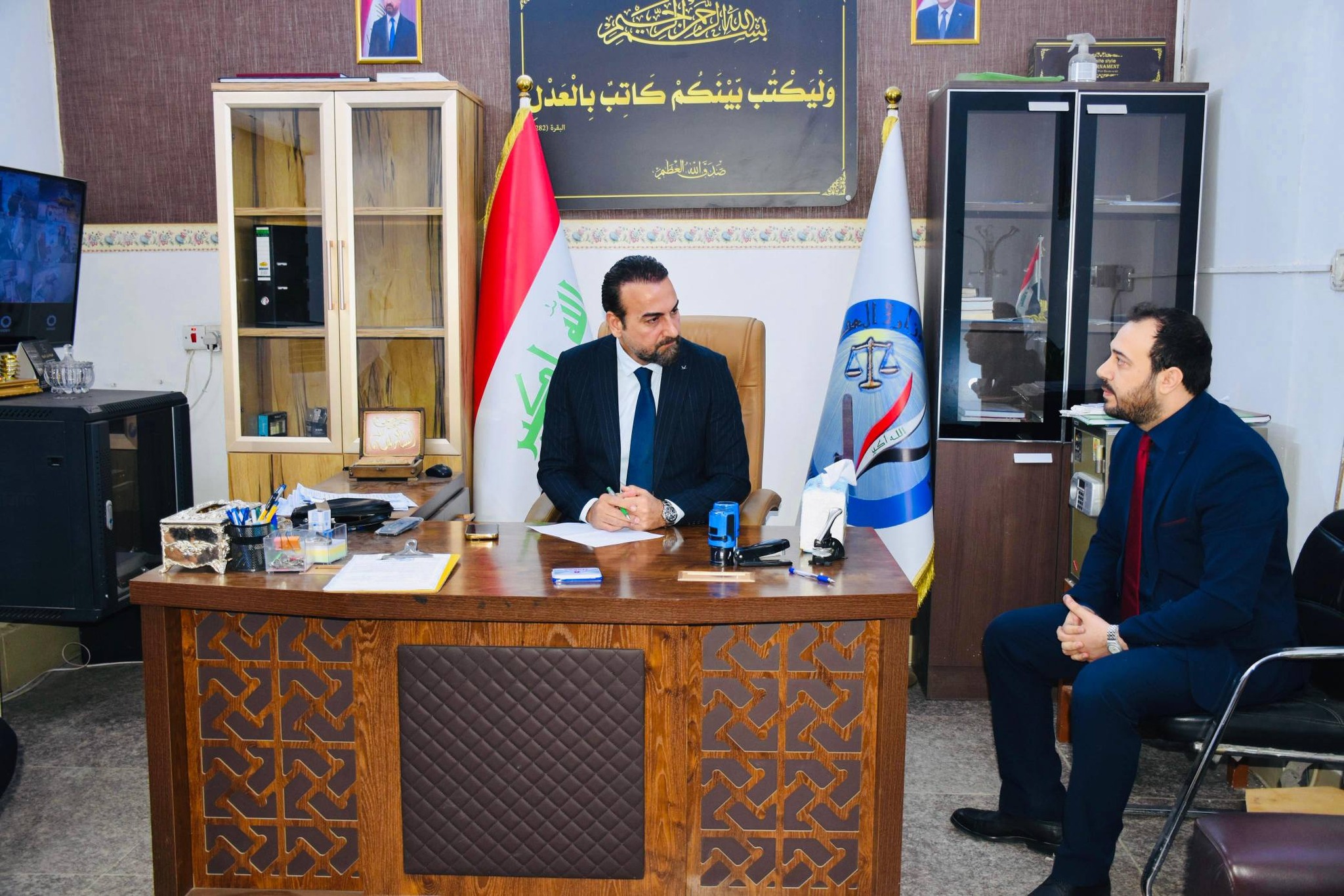 مدير عام دائرة الكتاب العدول يجري زيارة تفقدية لدائرة كاتب عدل حي الجامعة للاطلاع على آلية سير إجراءات تقديم الخدمات للمواطنين