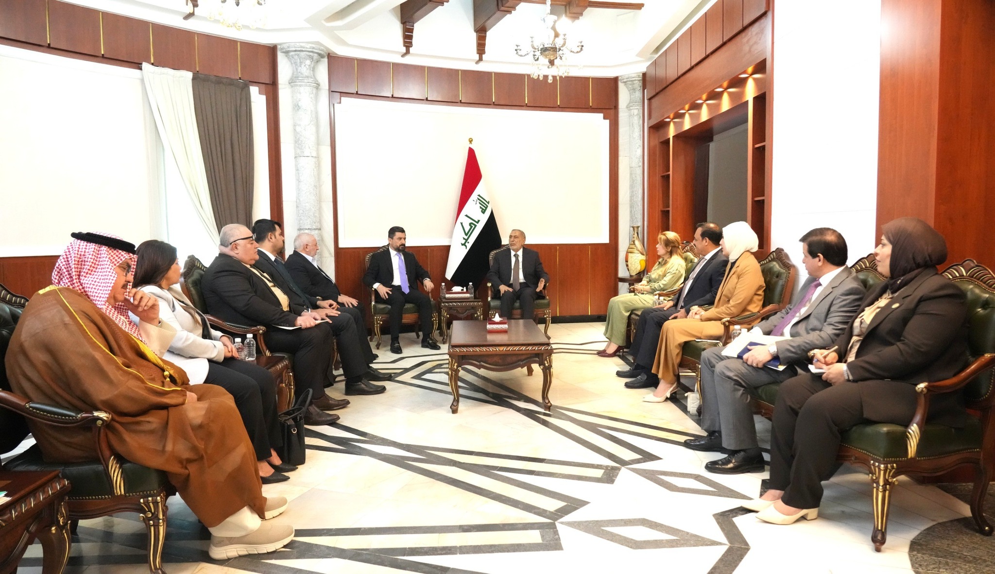 الرئيس المشهداني يستقبل وزير العدل لبحث تنفيذ قانون العفو العام