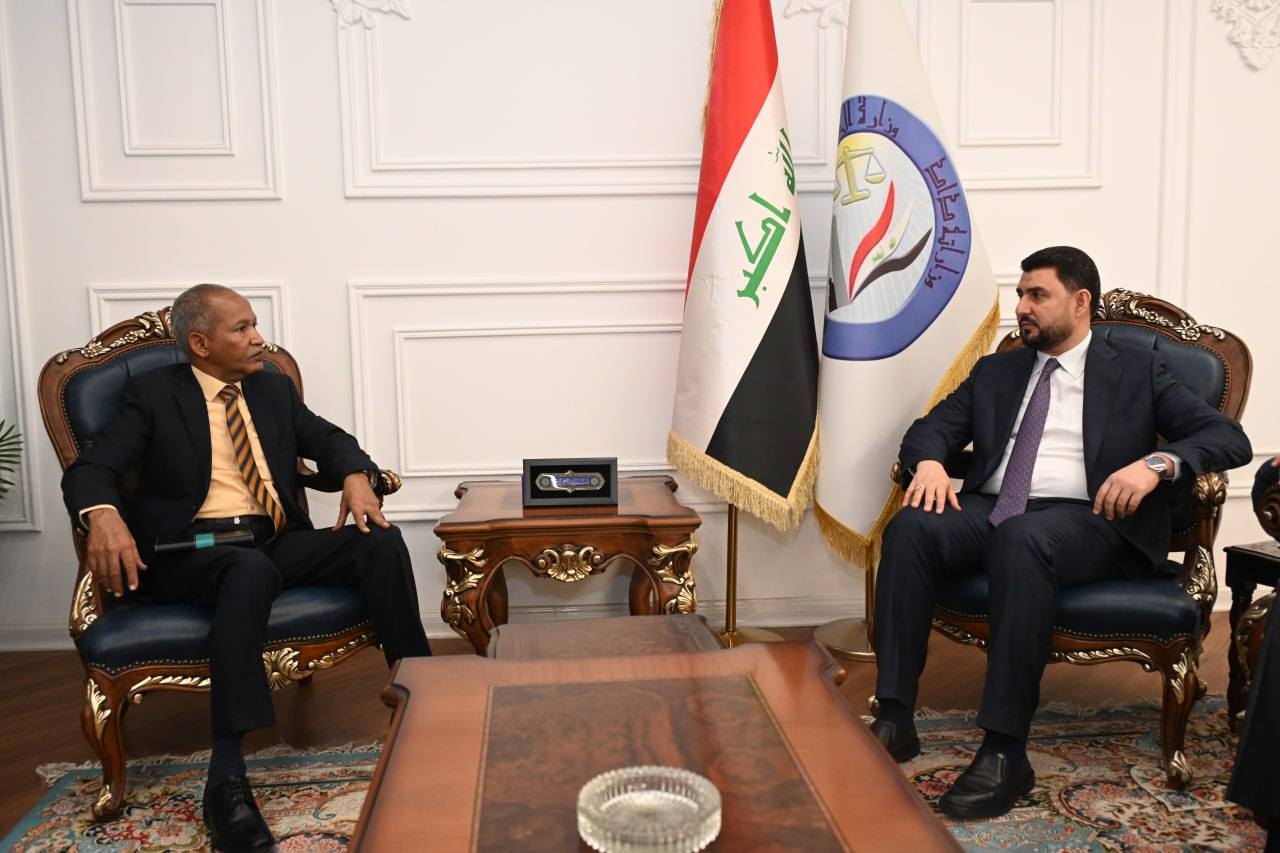 الوكيل الأقدم لوزارة العدل يبحث مع السفير السوداني تعزيز التعاون العدلي والتشريعي بين البلدين