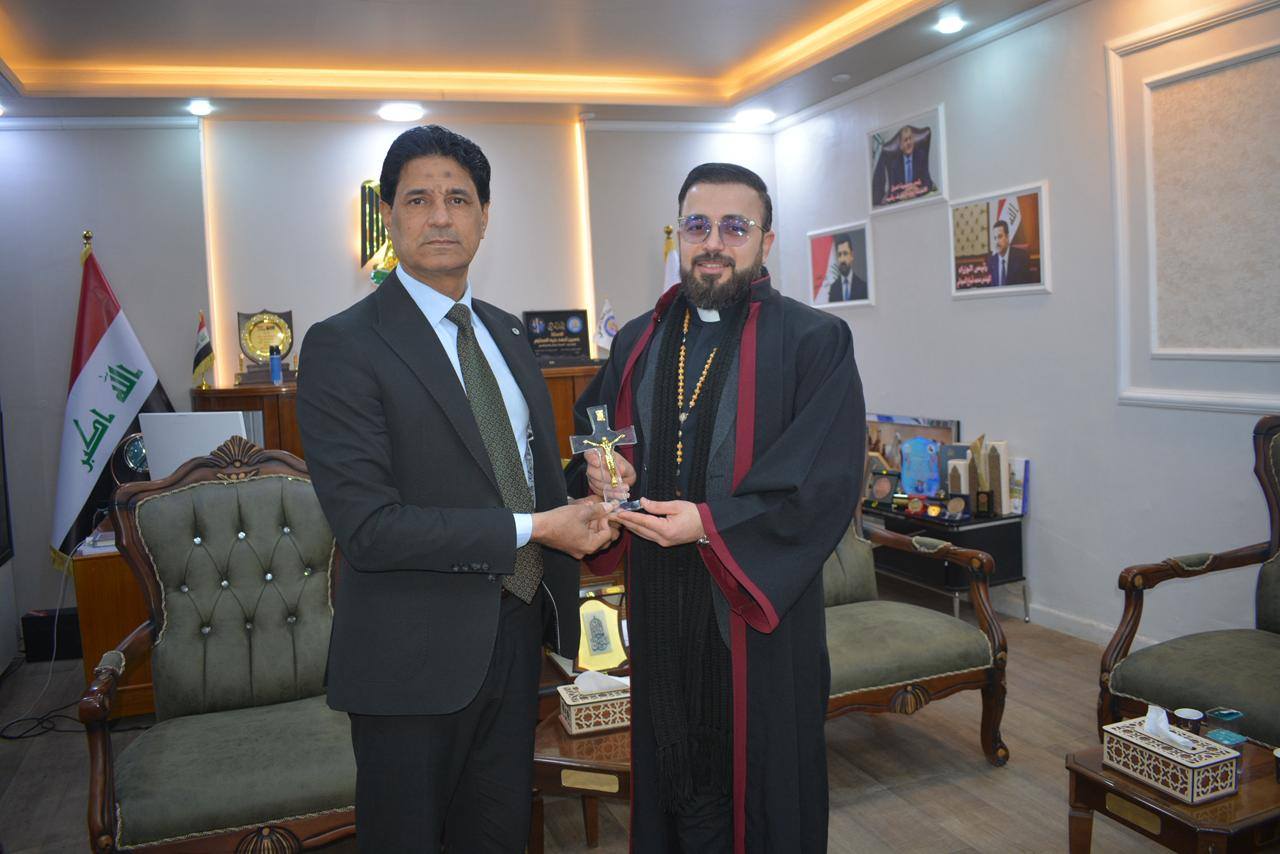 بحضور ممثل عن أبرشية الموصل .... سجن الناصرية المركزي يحيي أعياد الميلاد بفعالية دينية وإنسانية تعزّز قيم التعايش وترسيخ ثقافة التسامح داخل المؤسسات الإصلاحية