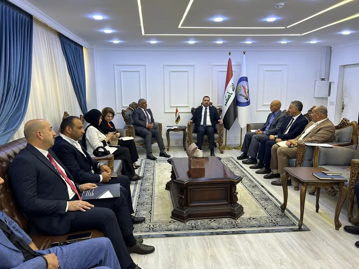 مدير عام دائرة العلاقات العدلية يترأس اجتماعاً للجنة التنسيقية الخاصة ببرنامج الرعاية اللاحقة للنزلاء