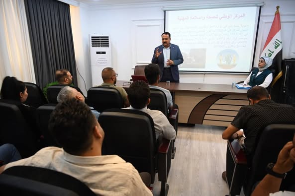 قسم إدارة الجودة الشاملة والتطوير المؤسسي ينظم دورة تدريبية حول 