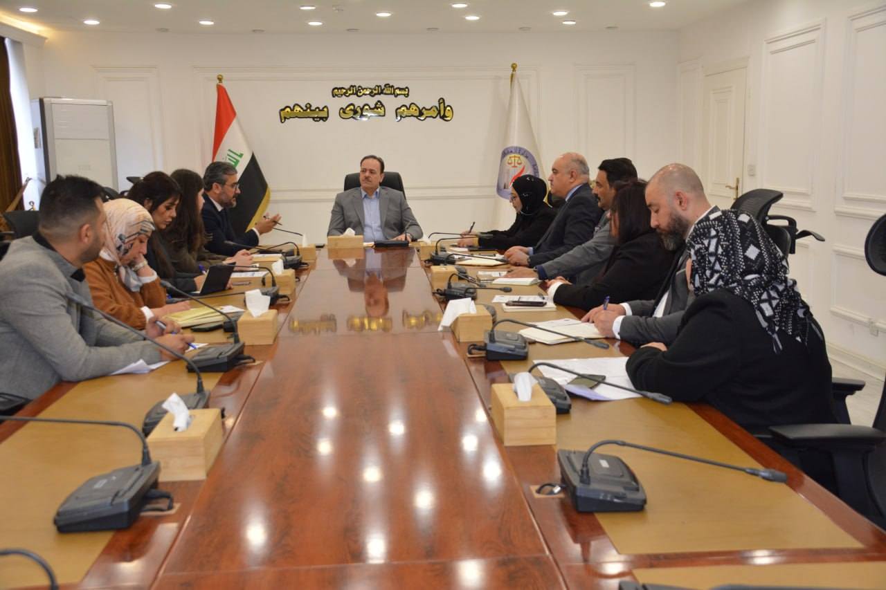 وكيل وزارة العدل للشؤون الادارية والمالية يترأس اجتماع اللجنة الفرعية لمتابعة تنفيذ الاستراتيجية الوطنية لتعزيز سيادة القانون