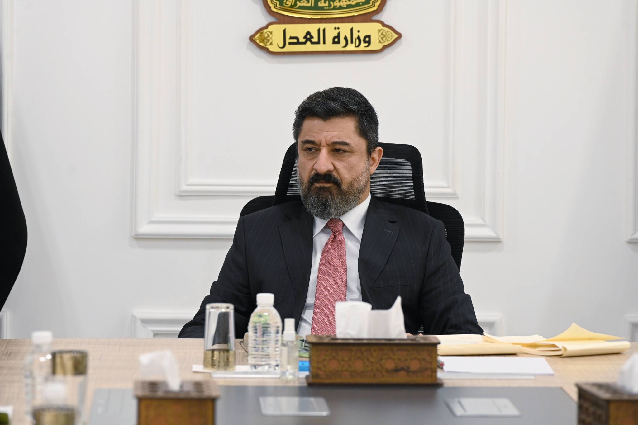 خلال لقائه الكادر المتقدم لدائرة التنفيذ.. وزير العدل يوجّه بشمول جميع مديريات التنفيذ بنظام الأتمتة وتعديل قانون الدائرة بما ينسجم مع التحول الرقمي