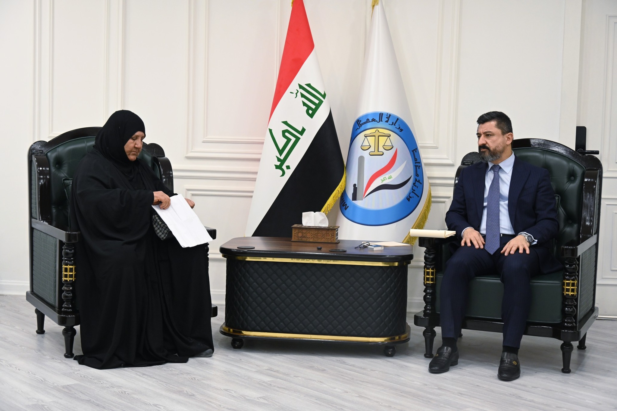 خلال لقائه عدداً من ذوي النزلاء… وزير العدل يوجه بتبسيط الإجراءات المتعلقة بزيارات ومواجهات النزلاء بذويهم بما يضمن انسيابيتها مع الالتزام بالضوابط الامنية .