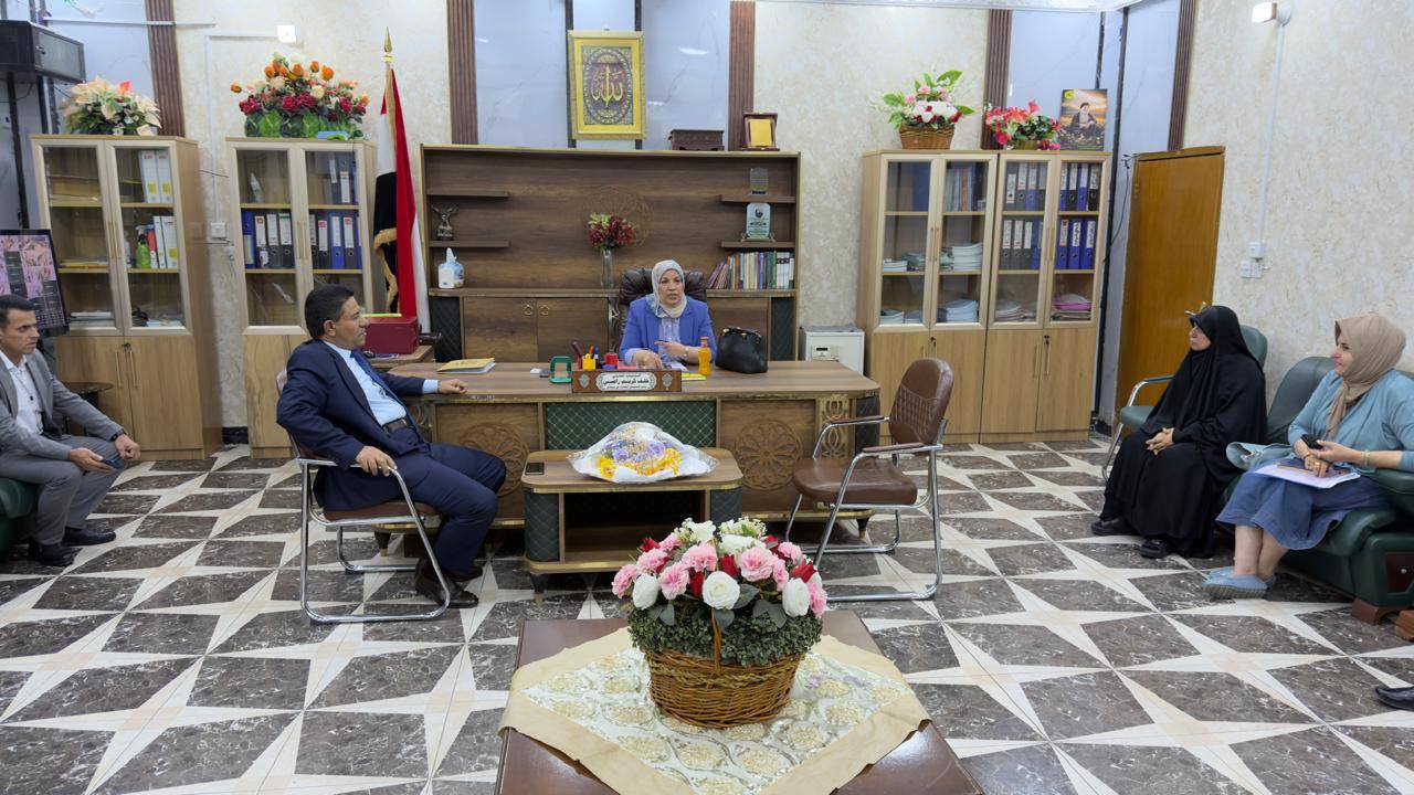 مدير عام دائرة التسجيل العقاري تجري زيارة تفتيشية إلى مديرية ميسان وتؤكد أهمية الارتقاء بخدمة المواطن