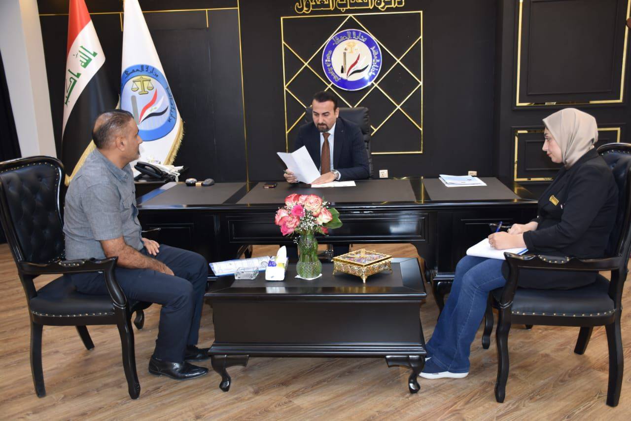 مدير عام دائرة الكتاب العدول يستقبل عدداً من المواطنين للاستماع إلى مطالبهم